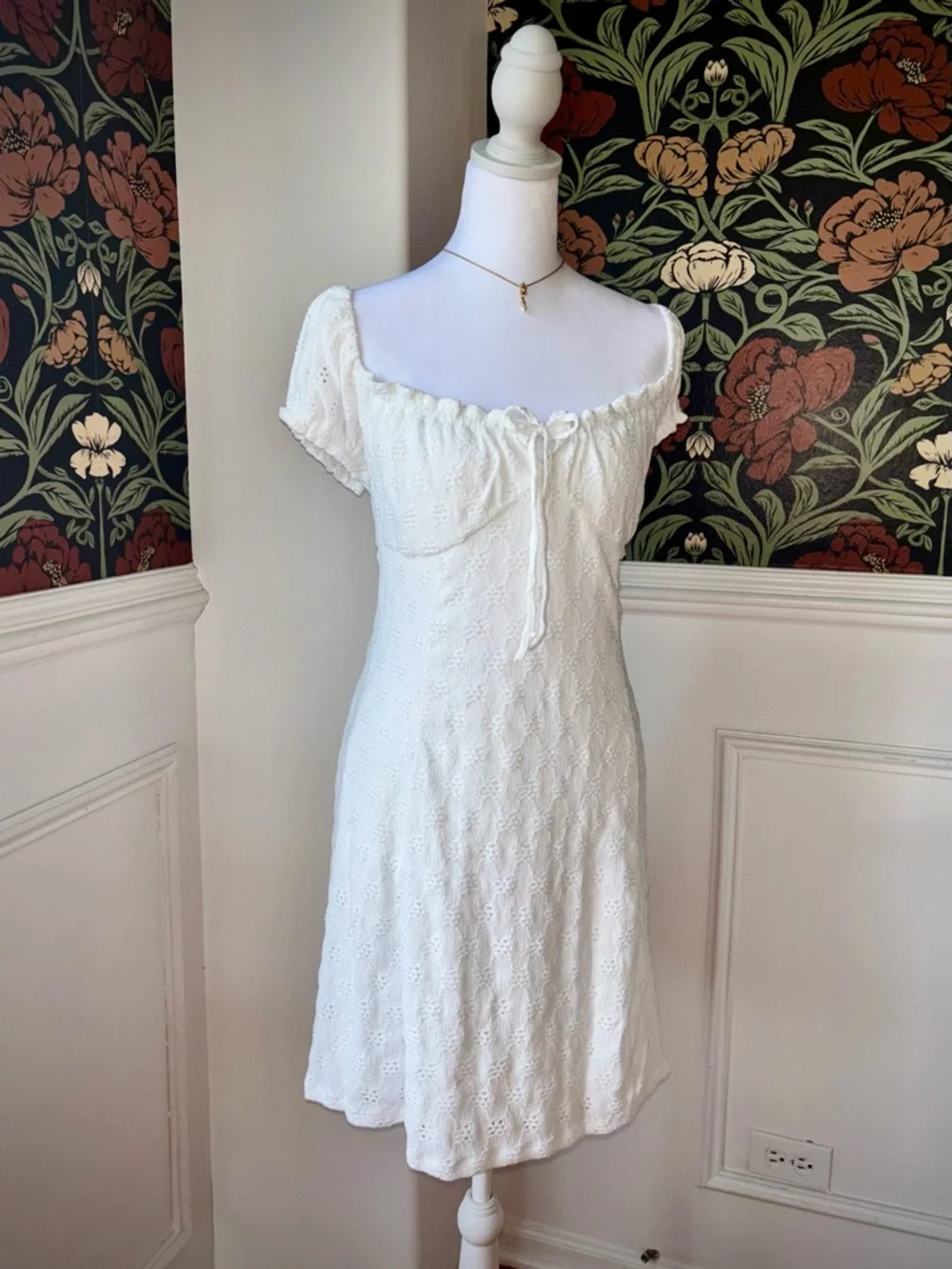 NWT Aeropostale 🕊️ Knit Eyelet Mini Dress - Picture 3 of 8